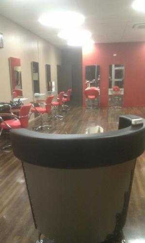 Colours Hair Beauty & Body - Logo