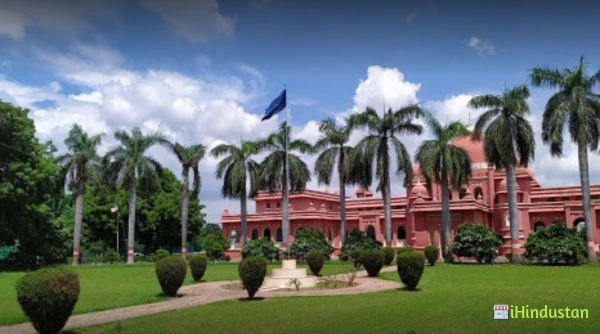 Colvin Taluqdars' College {ISC Wing} - Logo