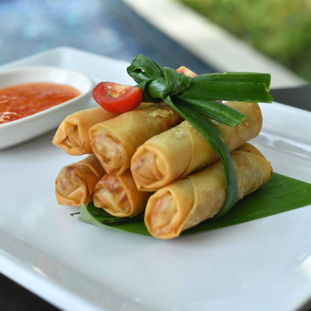 Comida-Double Tree by Hilton Goa - Logo