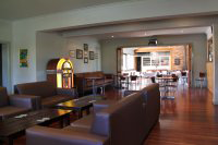 Commercial Hotel - Logo