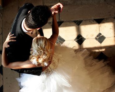 Compagnie et Ecole de Danse Sylviaera Inc - Logo