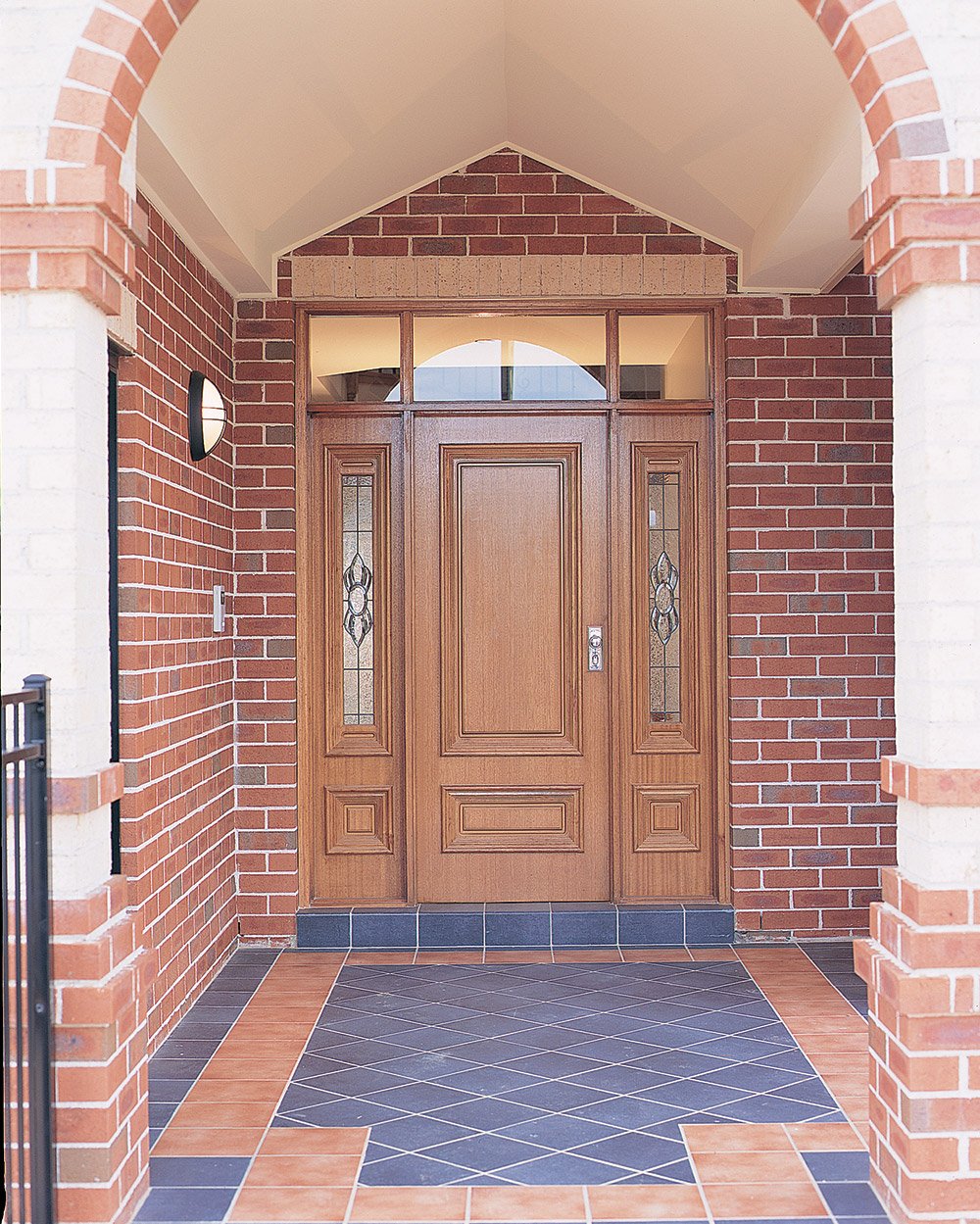 Complete Doors Pty Ltd - Logo