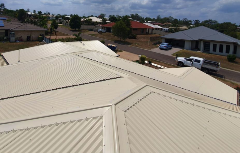 Cooloola Roofing - Logo