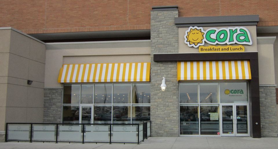 Cora Breakfast and Lunch - Logo