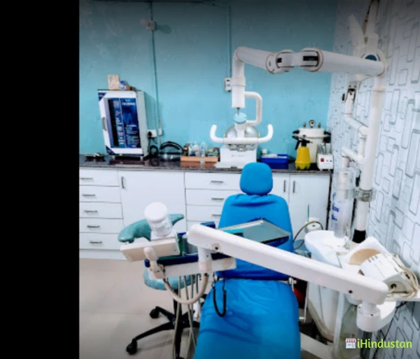COSMO DENTAL CARE - Logo