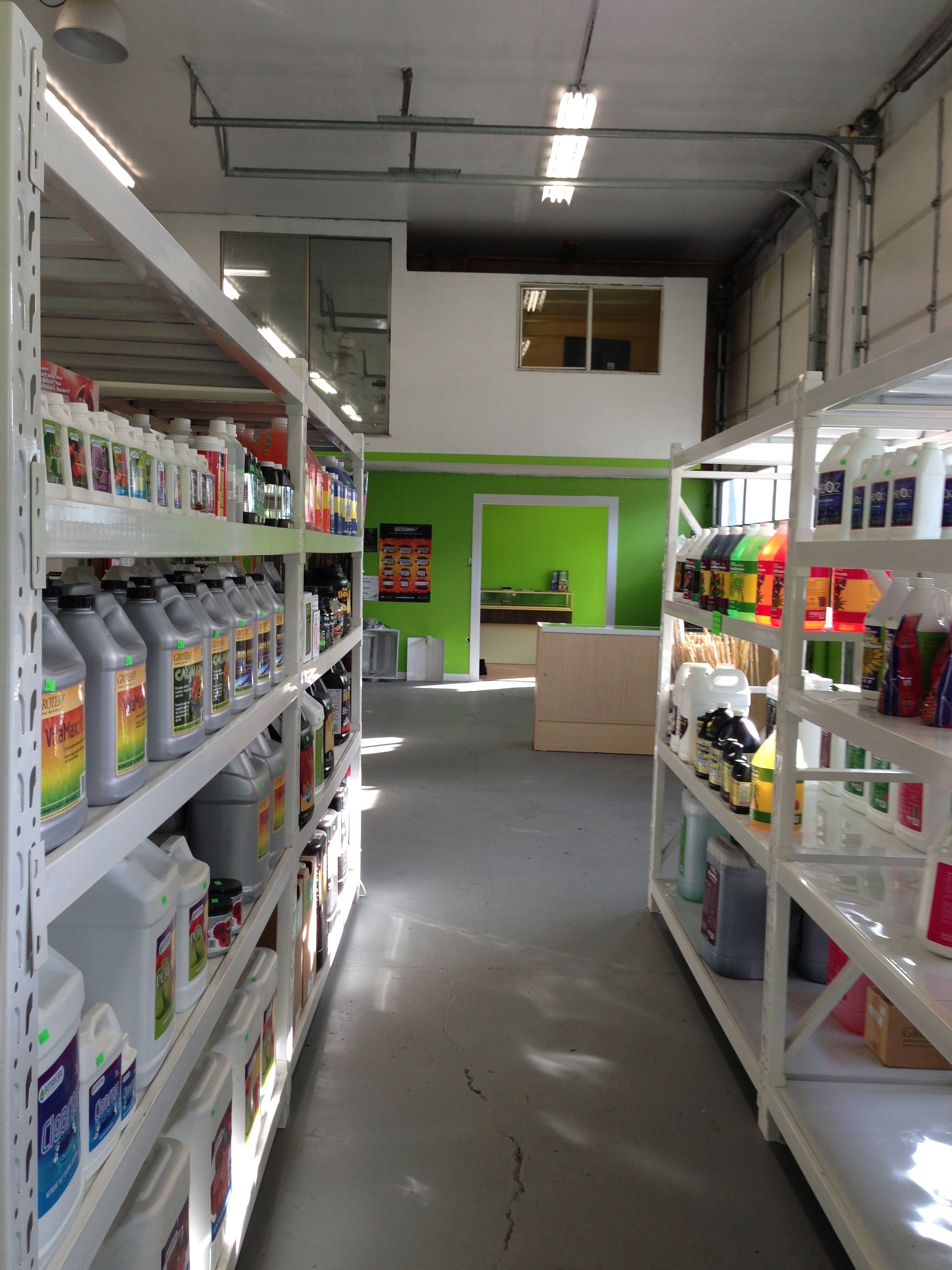 COUNTRY BLOOM HYDROPONIC STORE - Cover photo