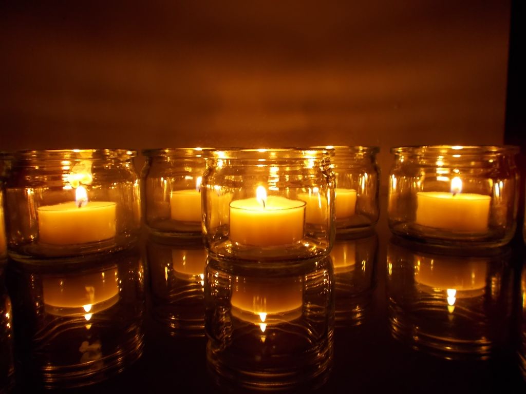 Country view soy tea lights - Logo