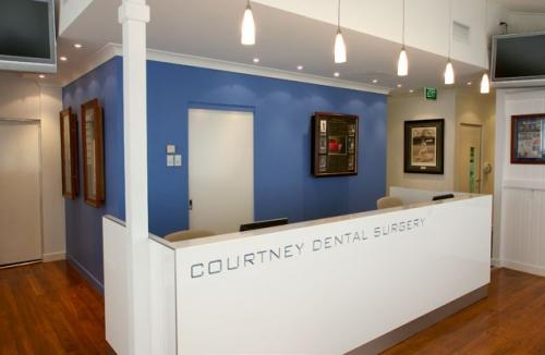 Courtney Dental - Logo