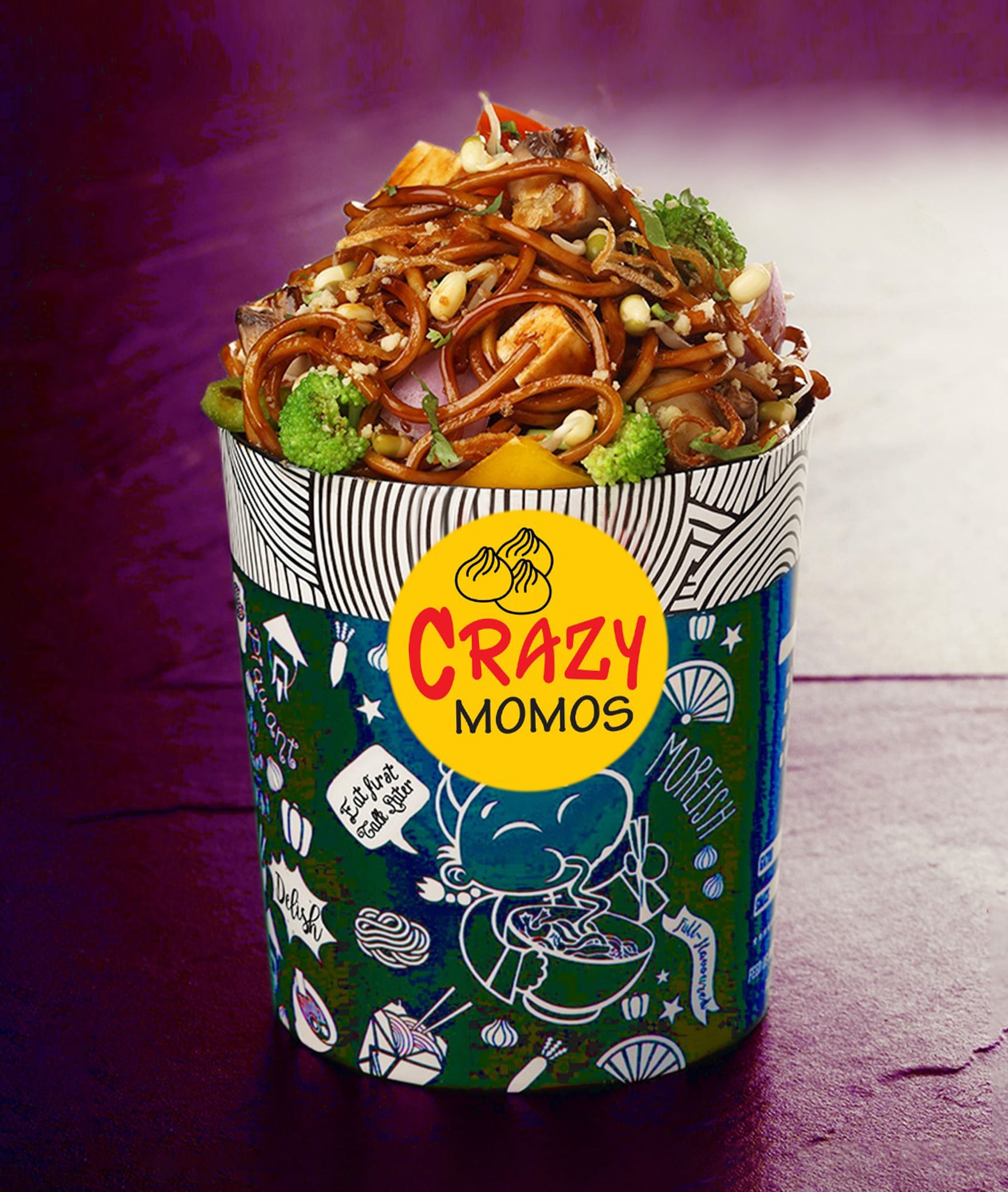 Crazy momos - Logo