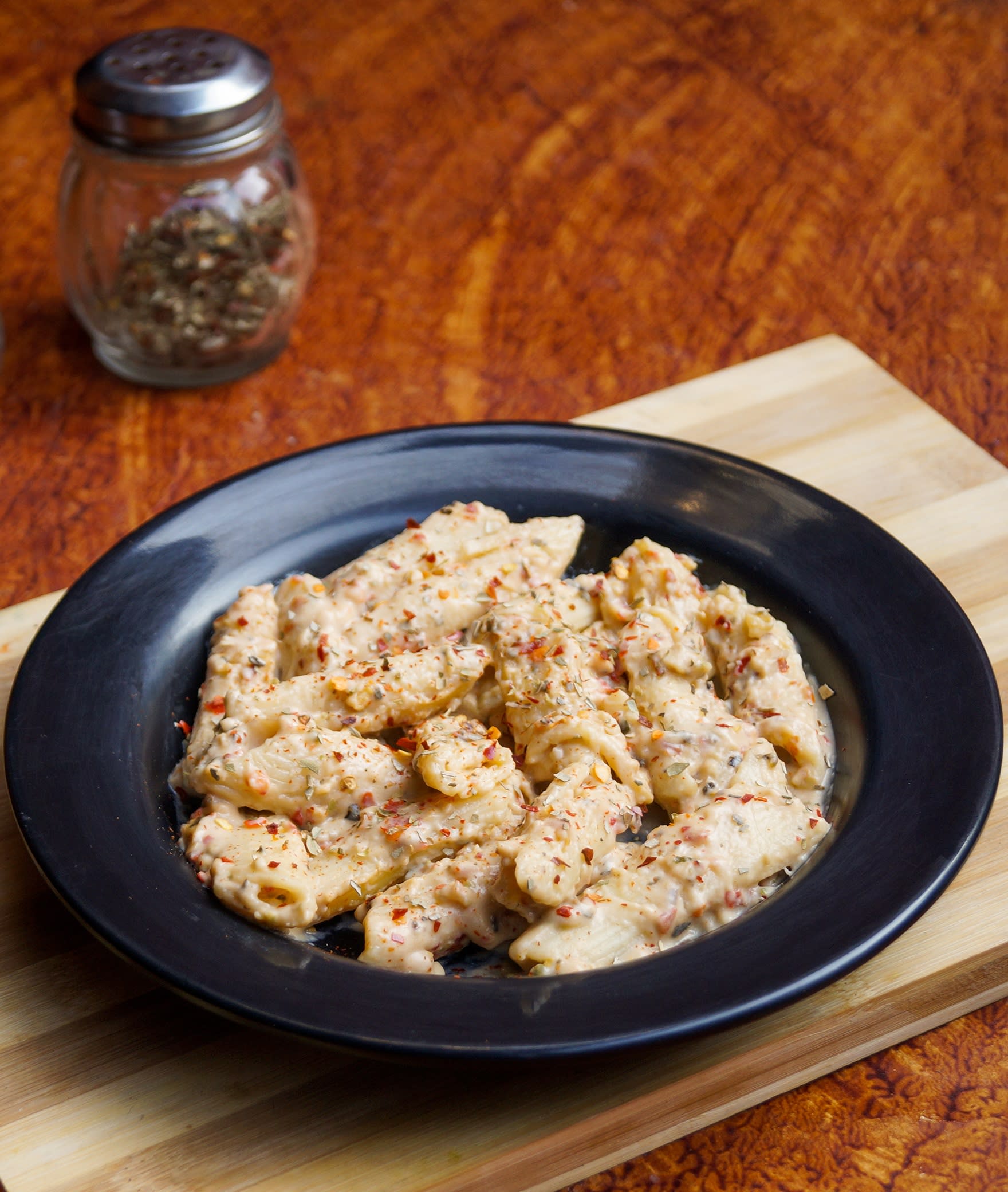 CREAMY PASTA - Logo