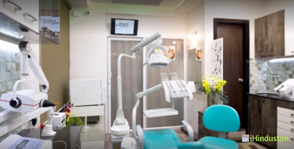 Creative Dental Clinic - Logo