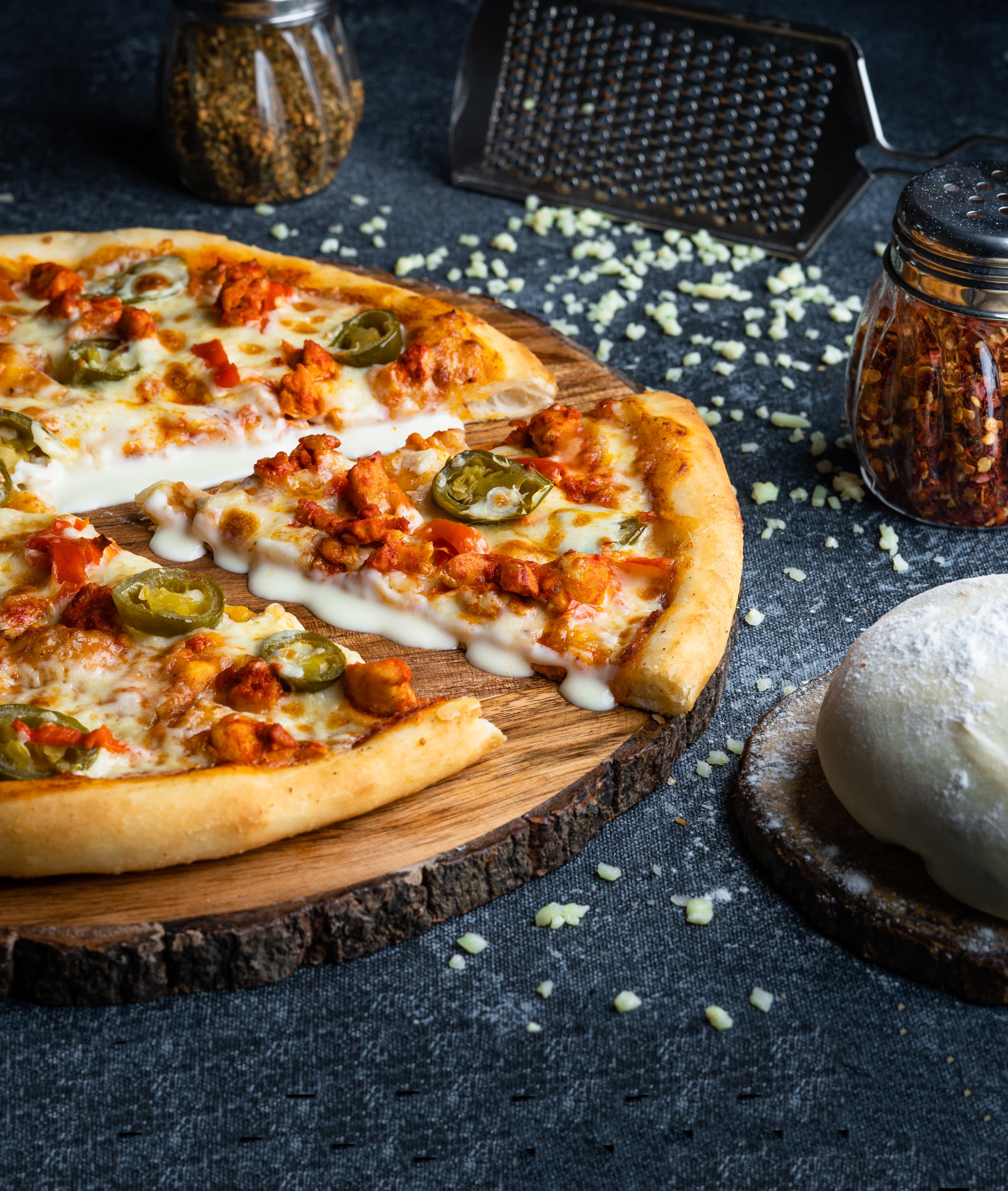 Crusto's - Cheese Burst Pizza - Logo