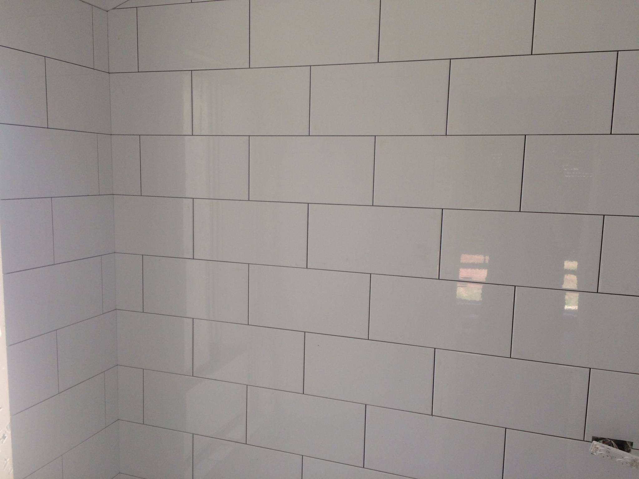 Curran's Tiling - Logo