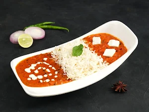 Curry And Combos Twist - Cover photo