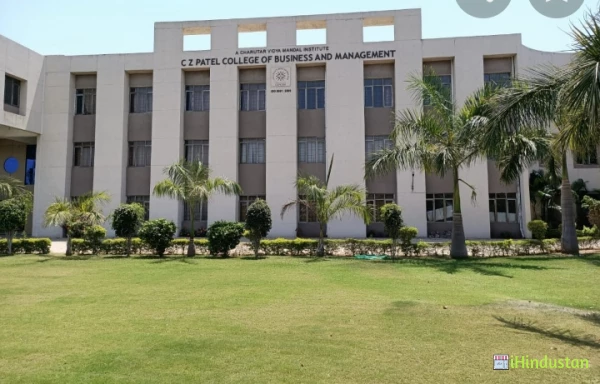 CVM University - Logo