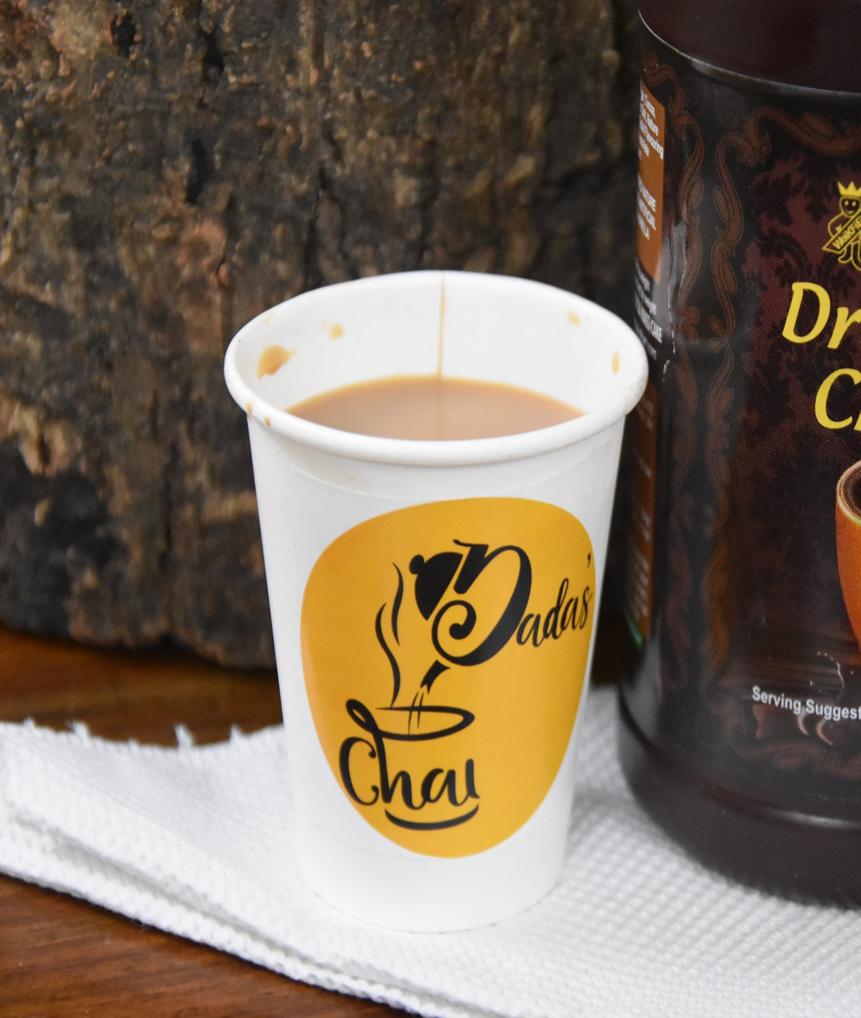Dada's Chai - Logo