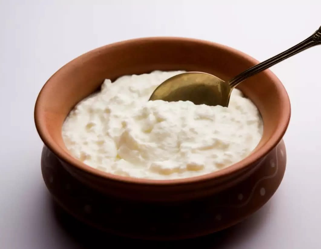 DAHI GHEE - Logo
