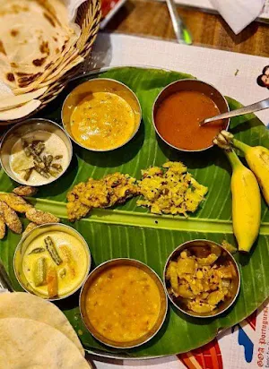 Dakshin Culture Curry - Logo