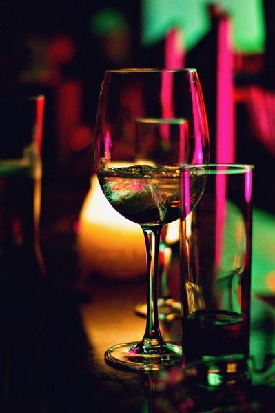 Damera Bar and Cafe - Logo