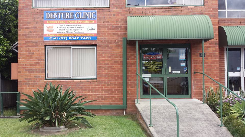 Daniel Fung Denture Clinic - Logo