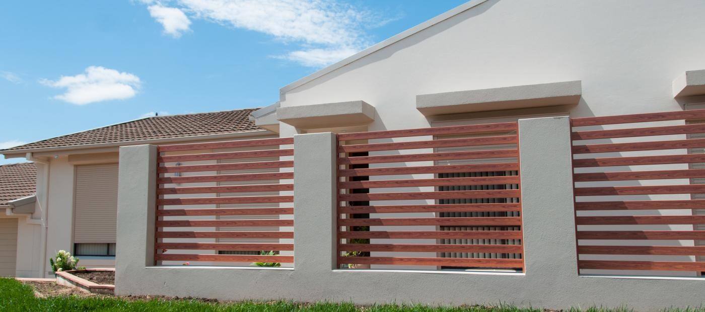 Dan the man's fencing, Gates & Privacy Screens - Cover photo