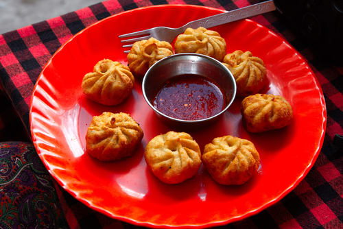 Dappaakaarar's Momos Factory - Logo