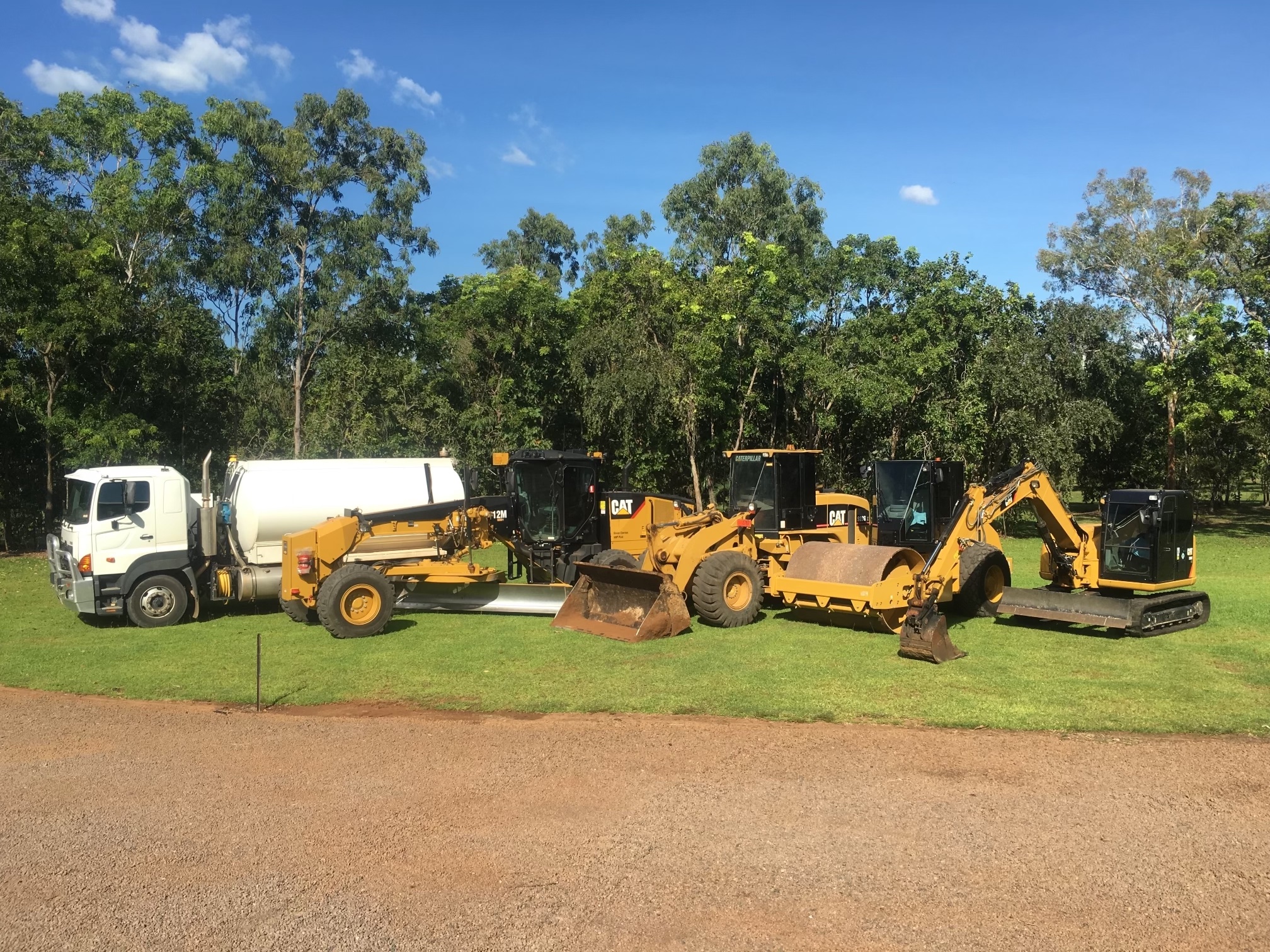 Darren Tarca Watercart Hire - Logo