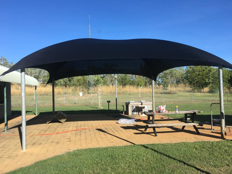 Darwin Play in the Shade - Cover photo