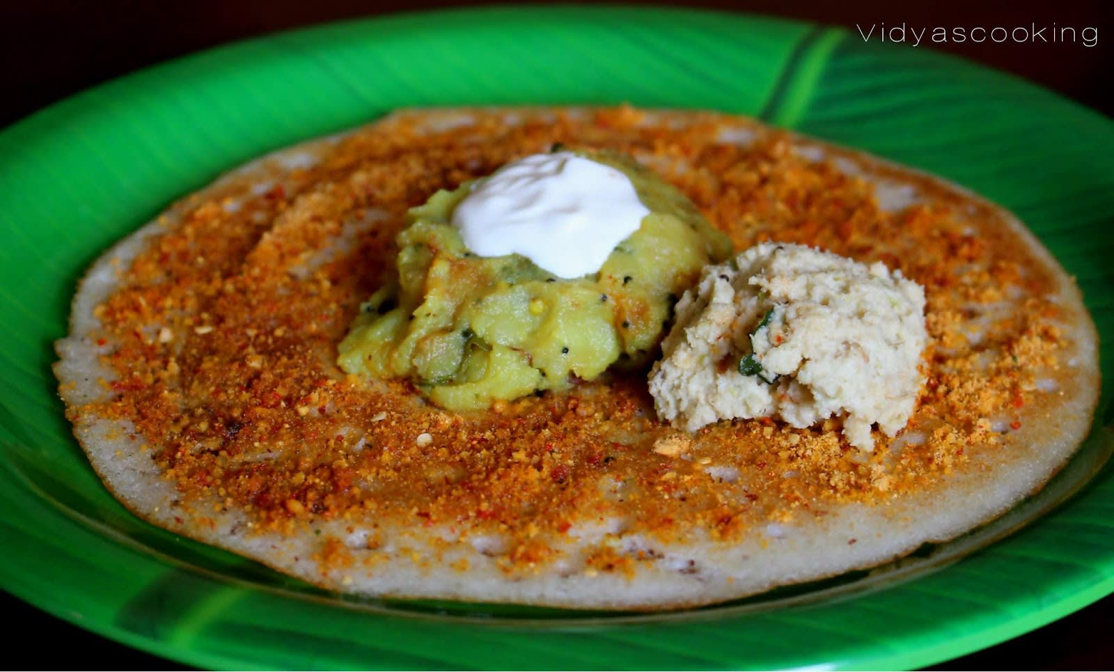 Davanagere Benne Dosa - Logo