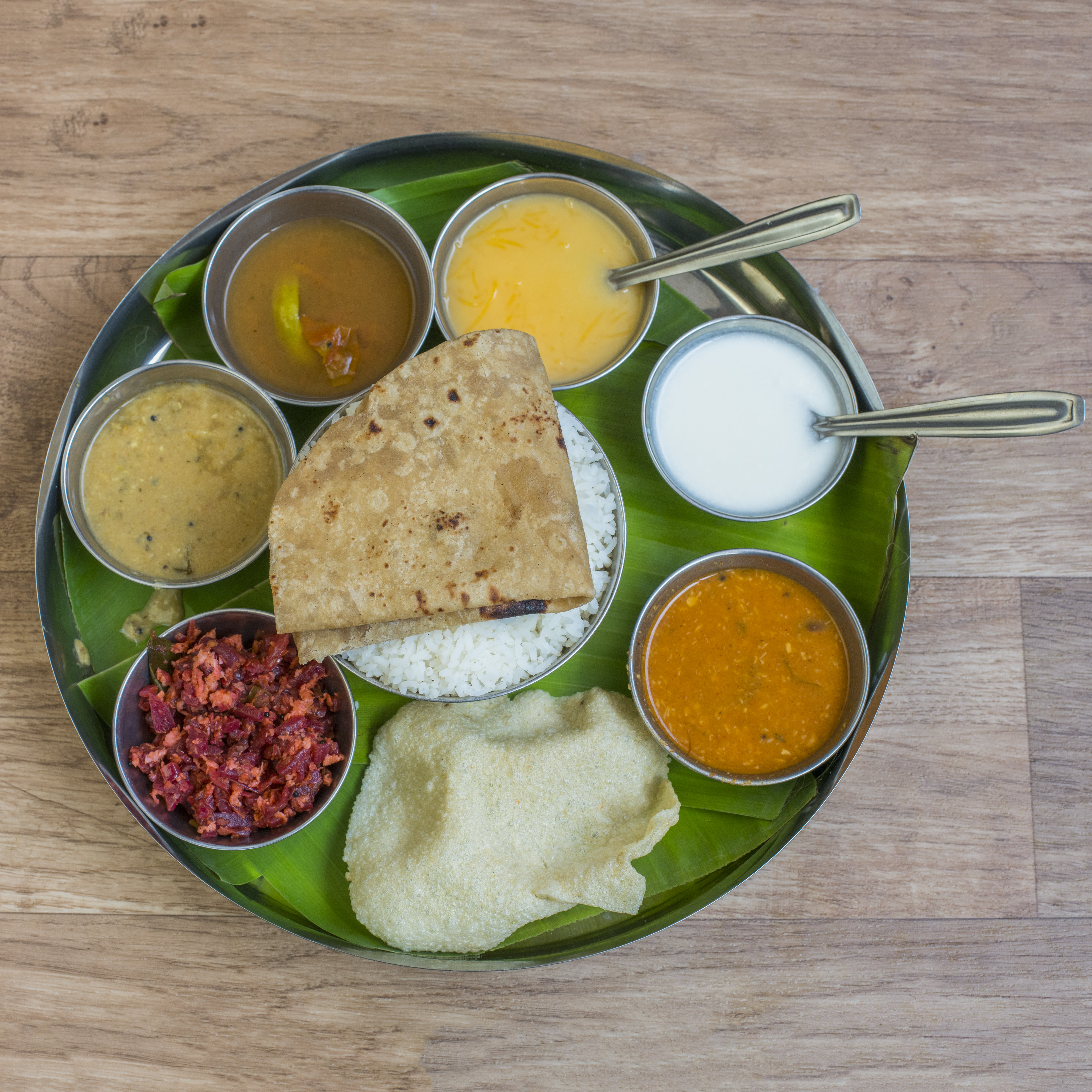 Davangere Benne Dosa - Logo