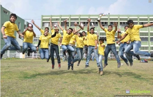 DAV College - Logo