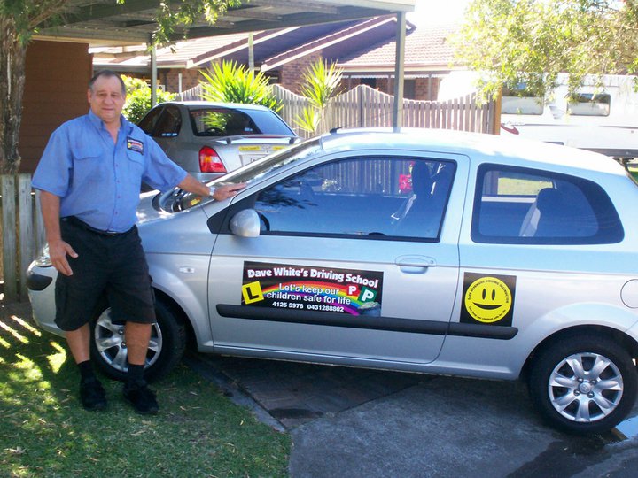 Dave White's Driving School - Logo