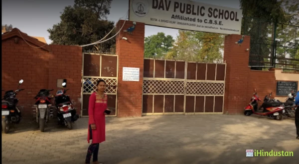 D.A.V Public School - Logo