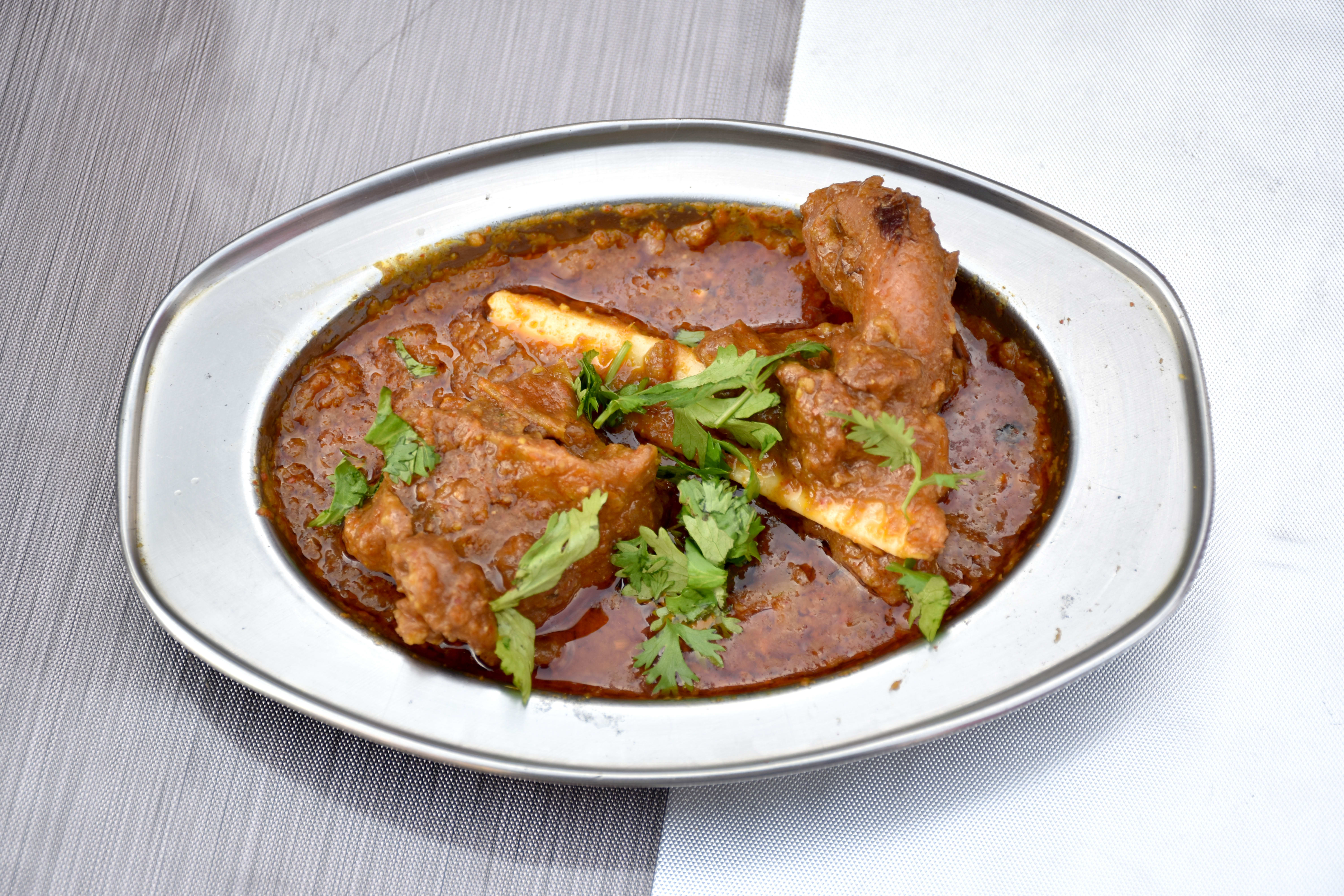 Dawate Mughlai - Logo