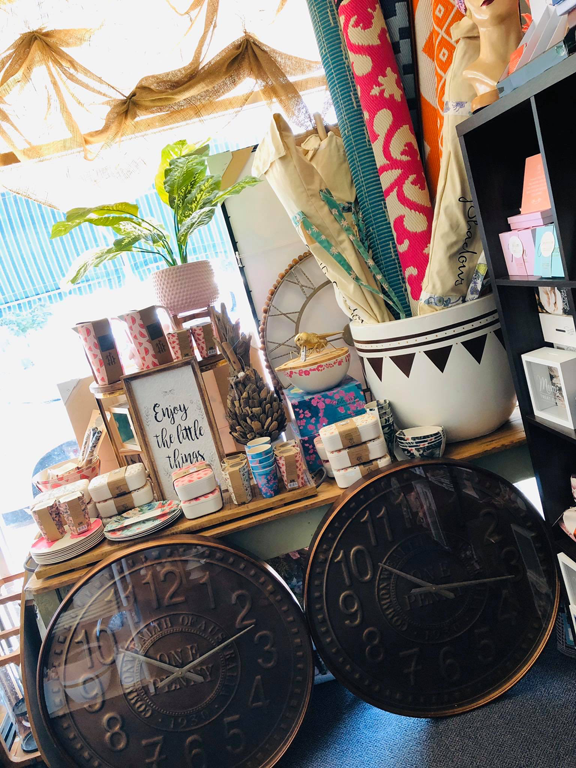 Decadence Gifts & Homewares - Logo