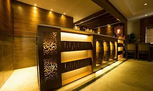 Deewar Family Restaurant and Bar - Logo