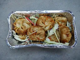 Delhi Hot Momos - Logo