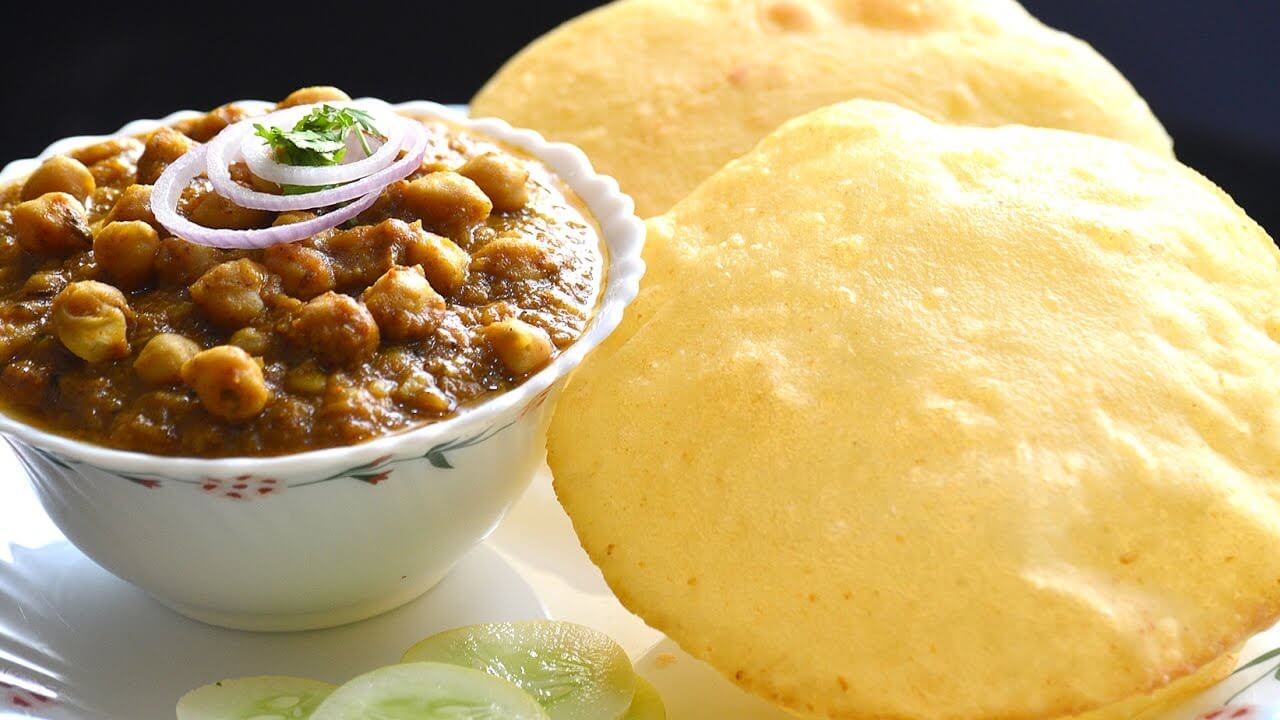 Delhi Ke Chole Bature - Logo
