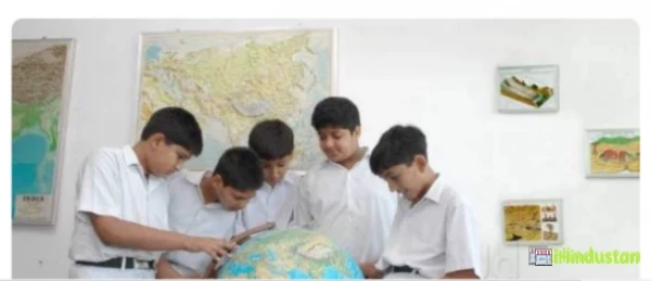 Delhi Public School (admission Office) - Logo