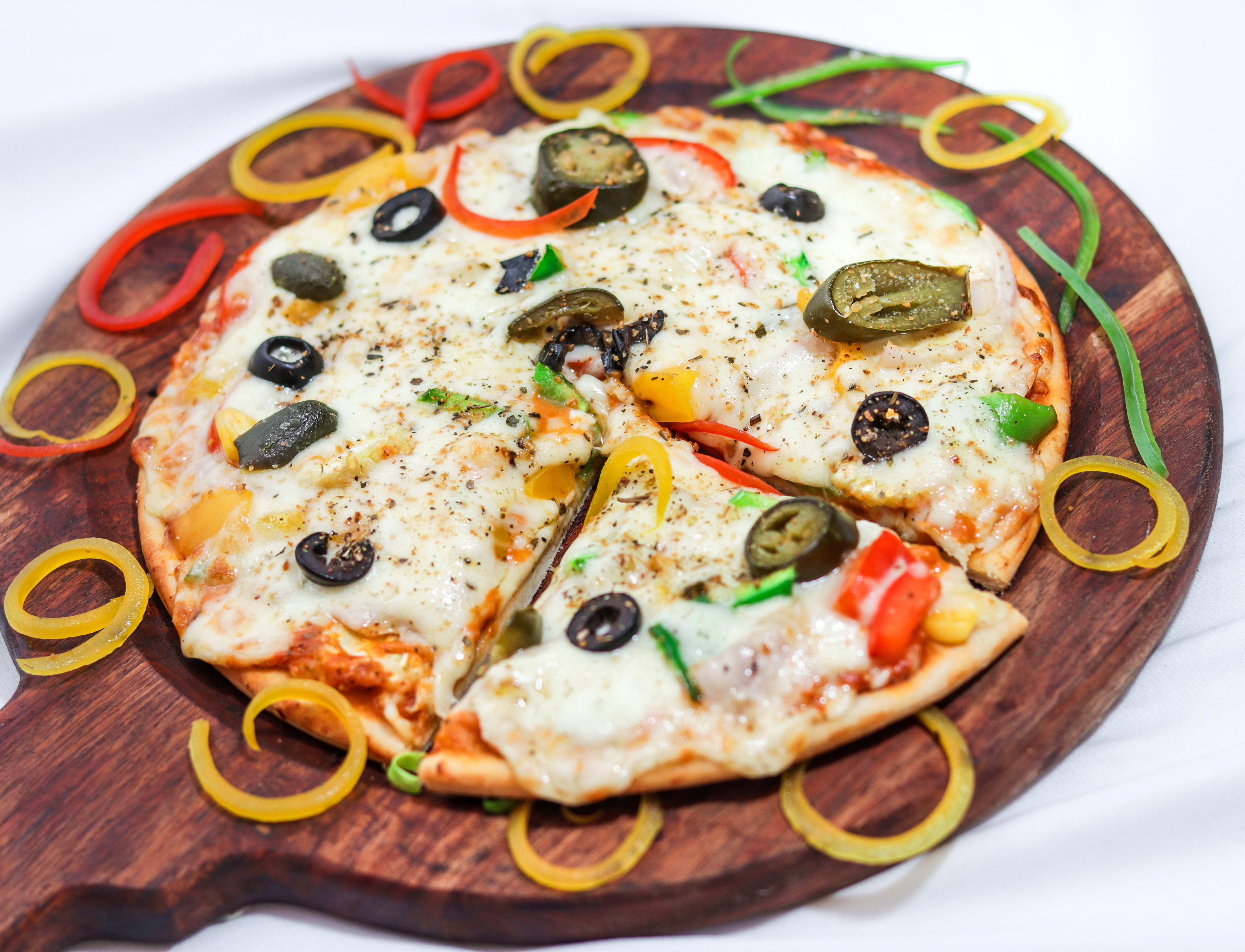 Delicious Pizza - Logo