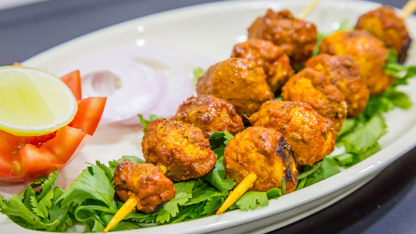 DELICIOUS TADKA - Logo