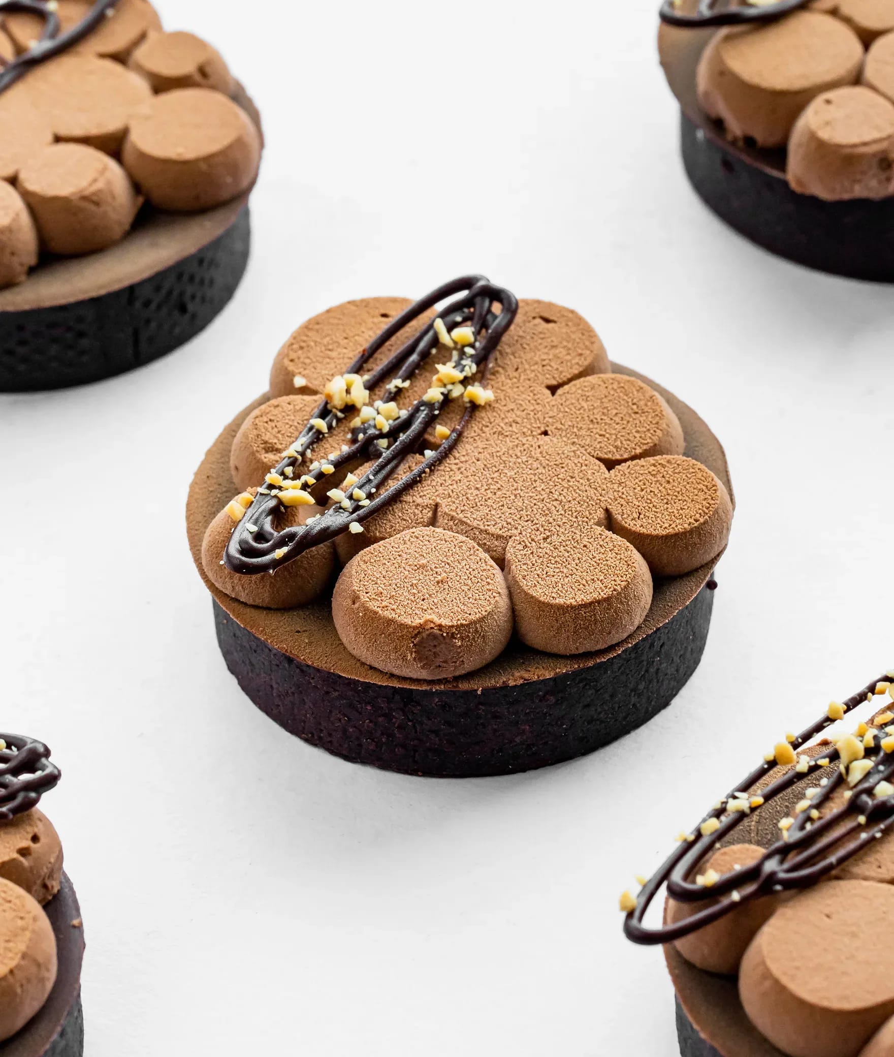 Delish - The Dessert Studio - Logo