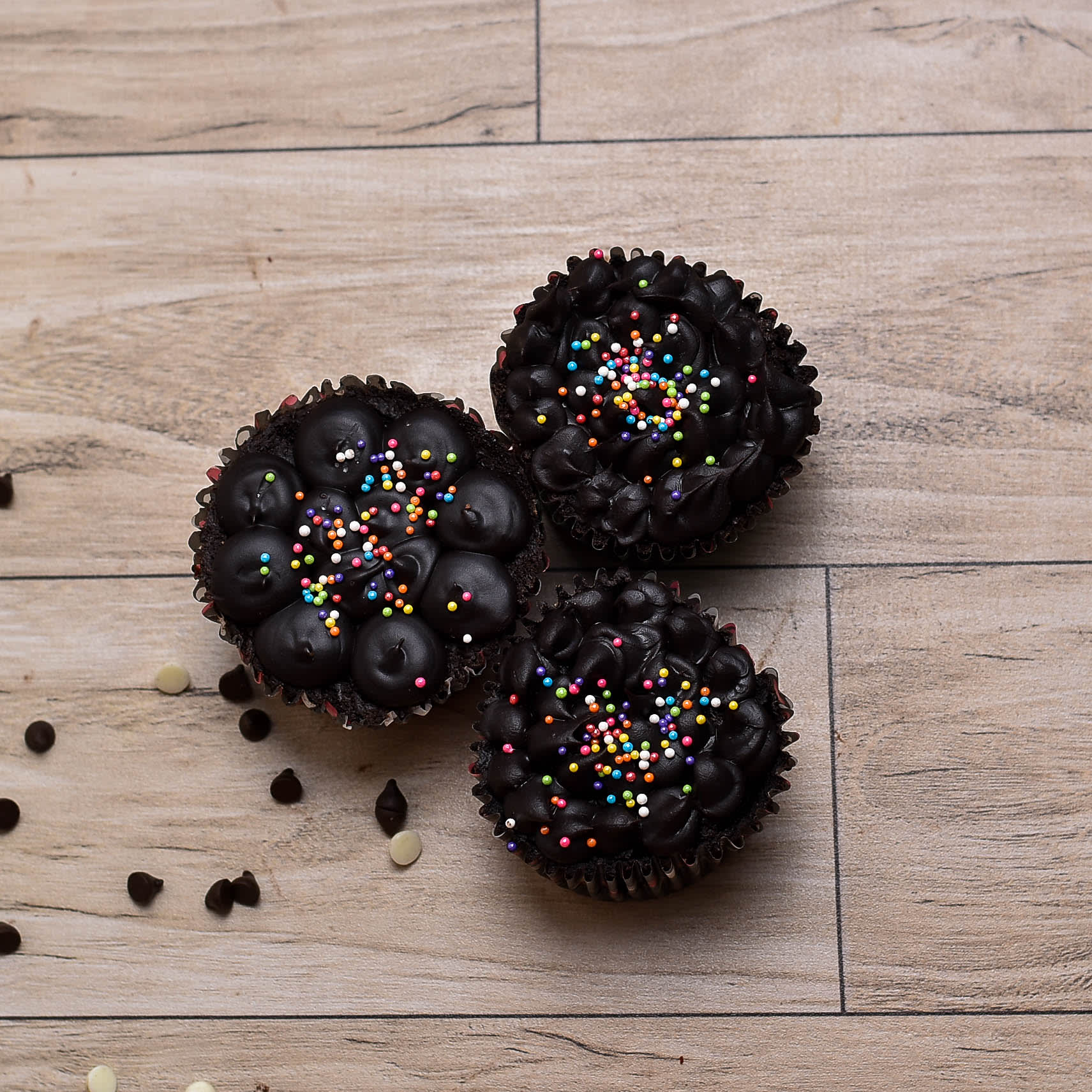 Delly Belly Cakes And More - Logo