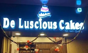 De Luscious Cakes - Logo
