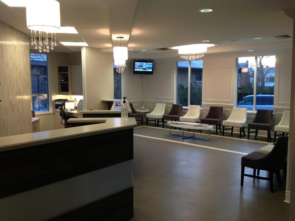 de Man &a; Hoediono Dentistry - Logo