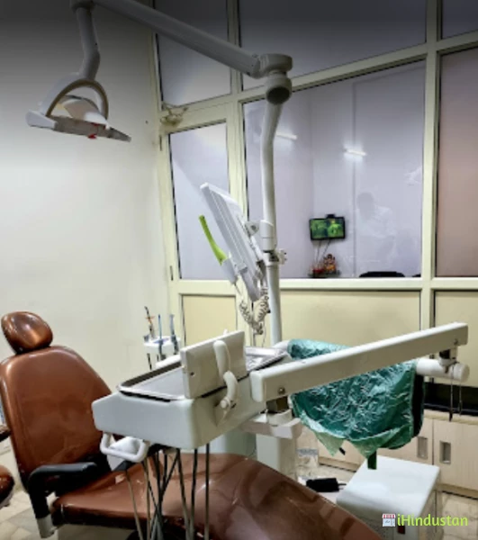 Den star Dental Clinic - Logo