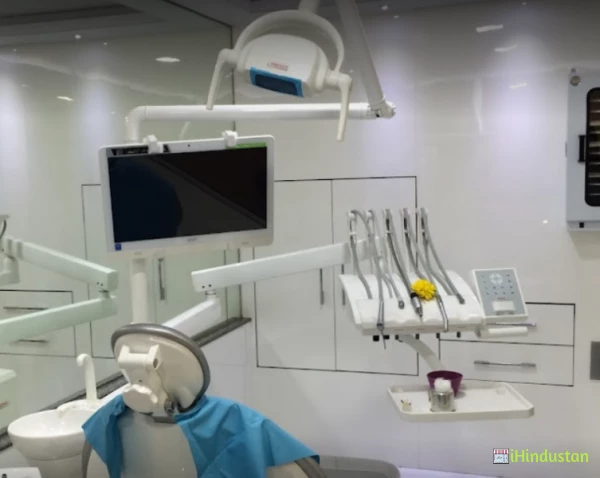 Dental Essential advanced dental clinic - Logo