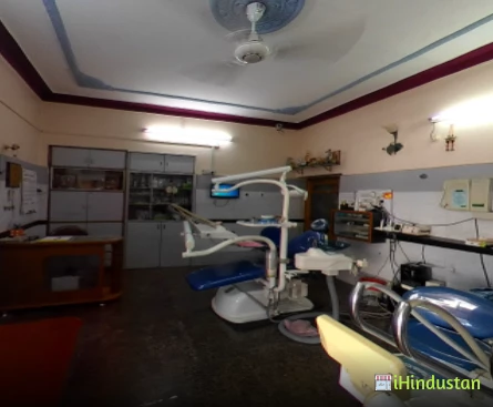 Dental Square-Anirudh Viyas - Logo