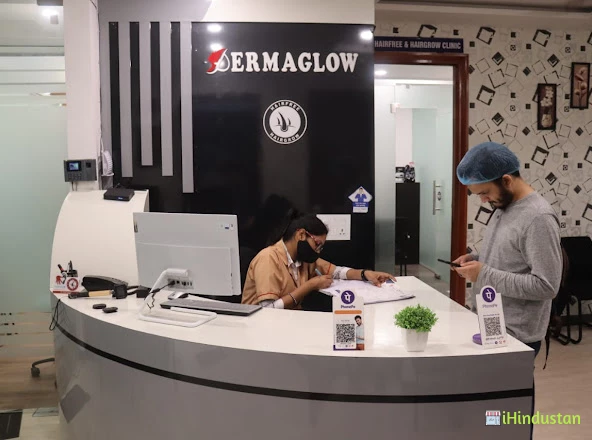 DERMAGLOW SKIN CLINIC - Logo