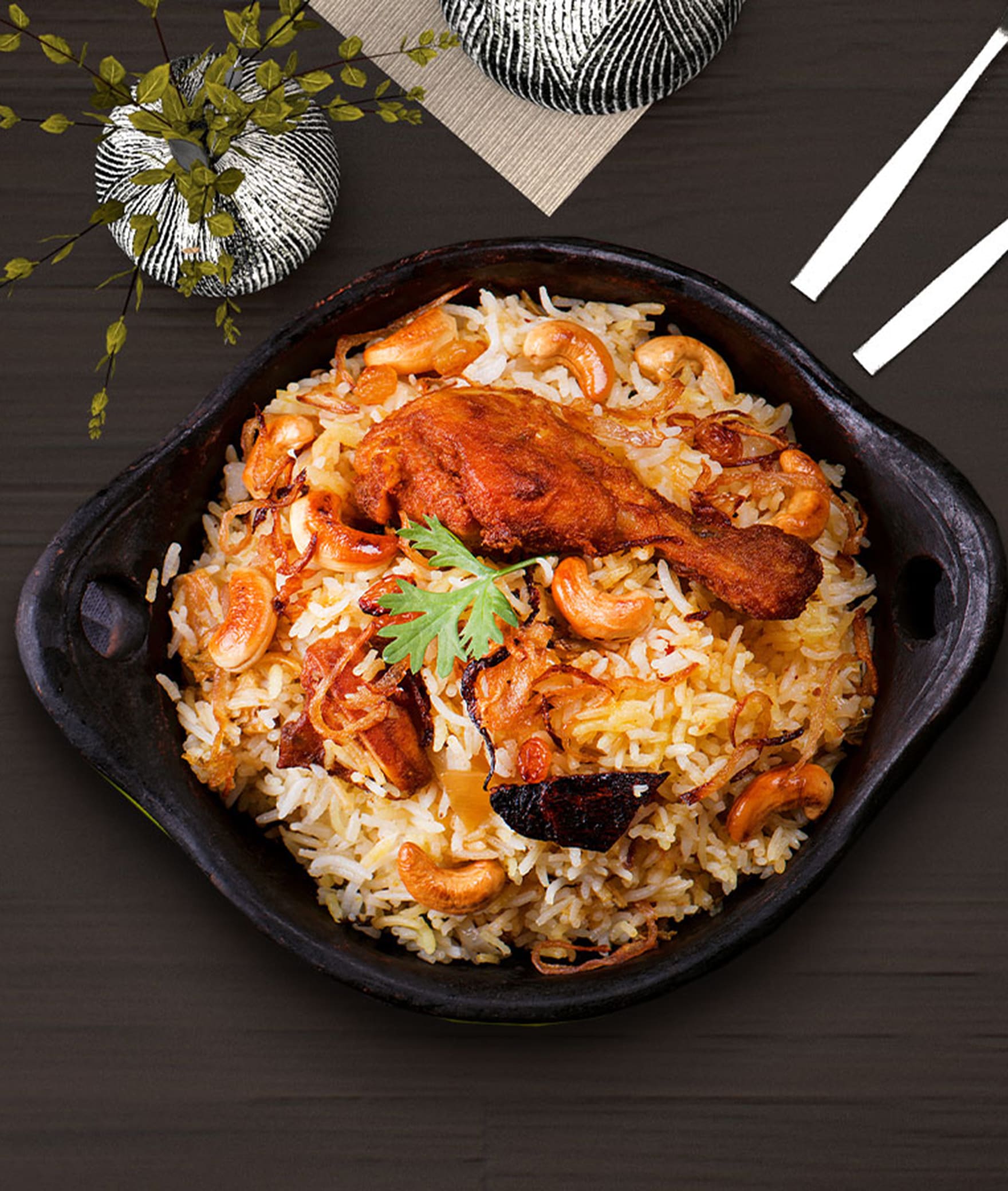 DESI FOODIEZ - Logo